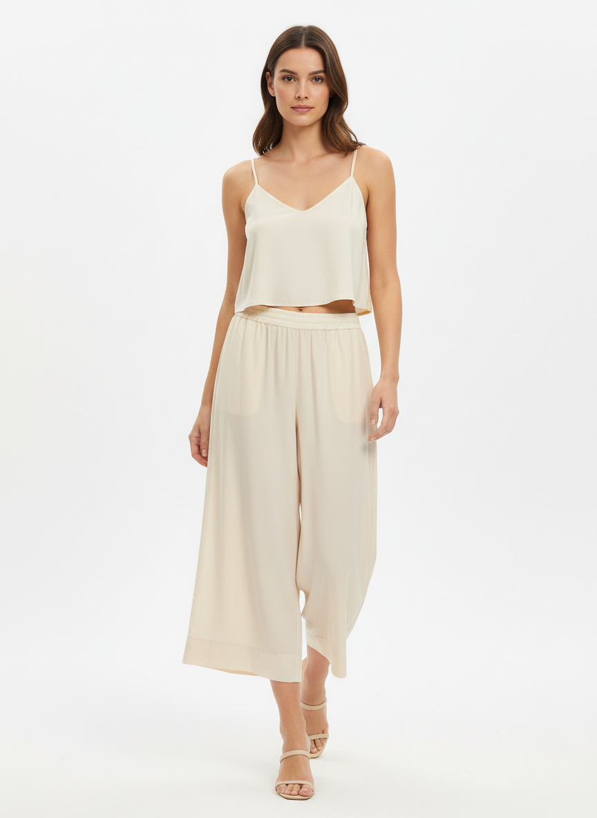 Pantalone ampio in tessuto fluido con vita elasticata