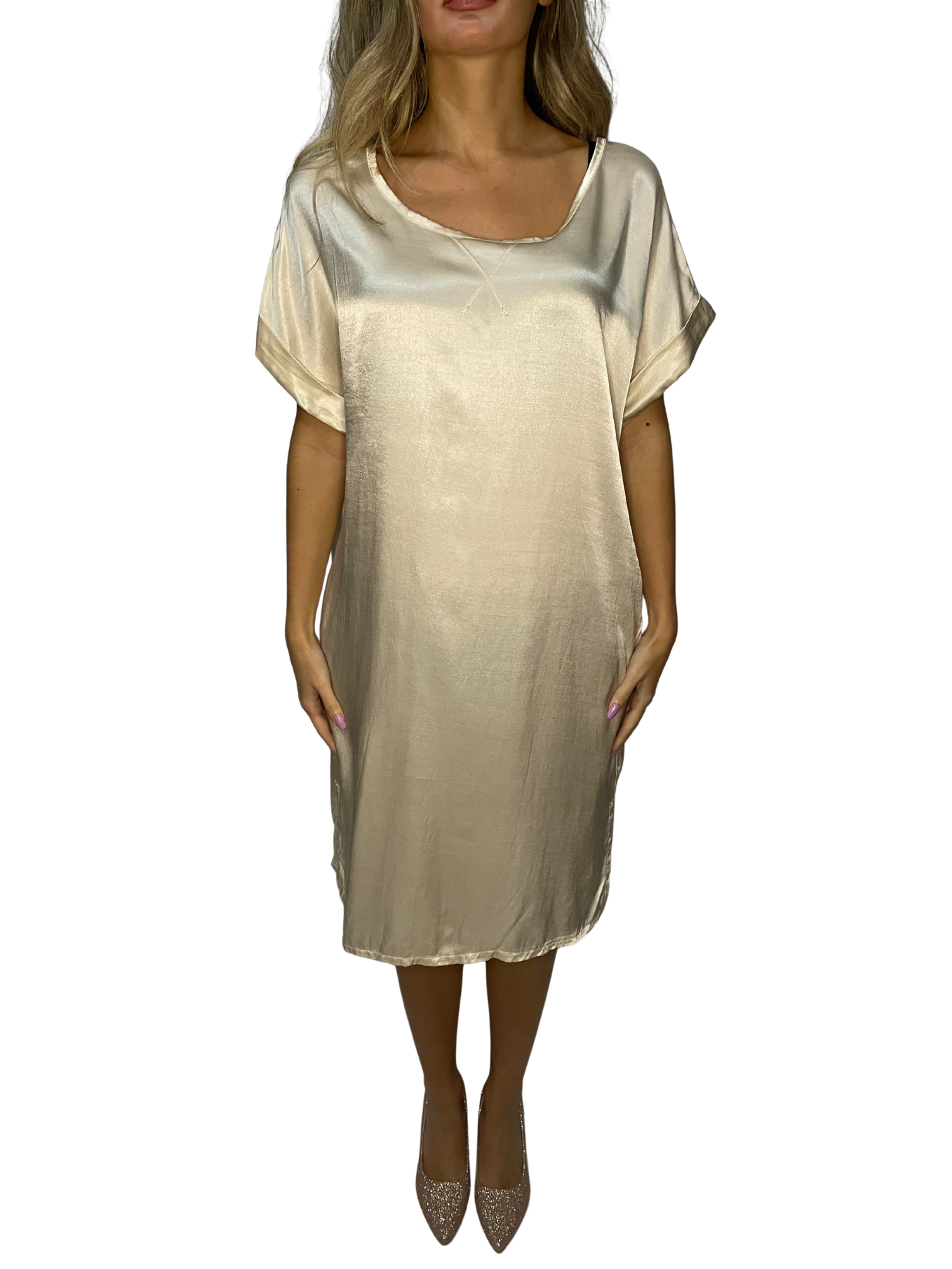 Tunica lunga satin con scollo ampio e manica risvolto