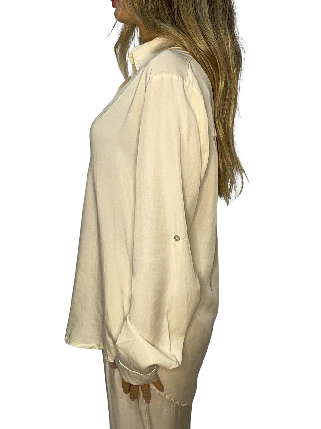 Camicia in satin fluido con colletto classico