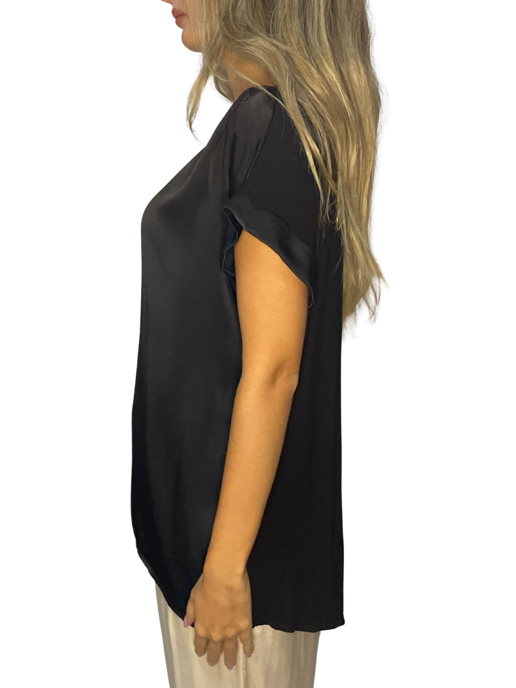 Maglia fluida mix satin-jersey con scollo a V e fondo asimmetrico