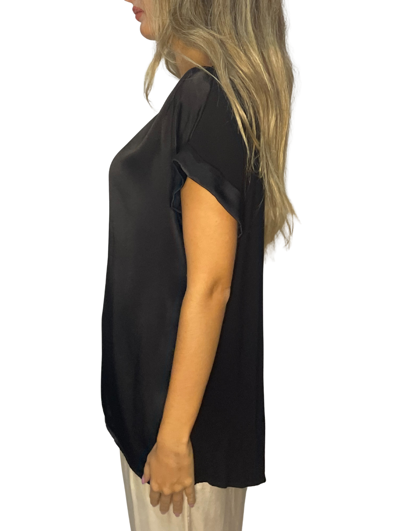 Maglia fluida mix satin-jersey con scollo a V e fondo asimmetrico