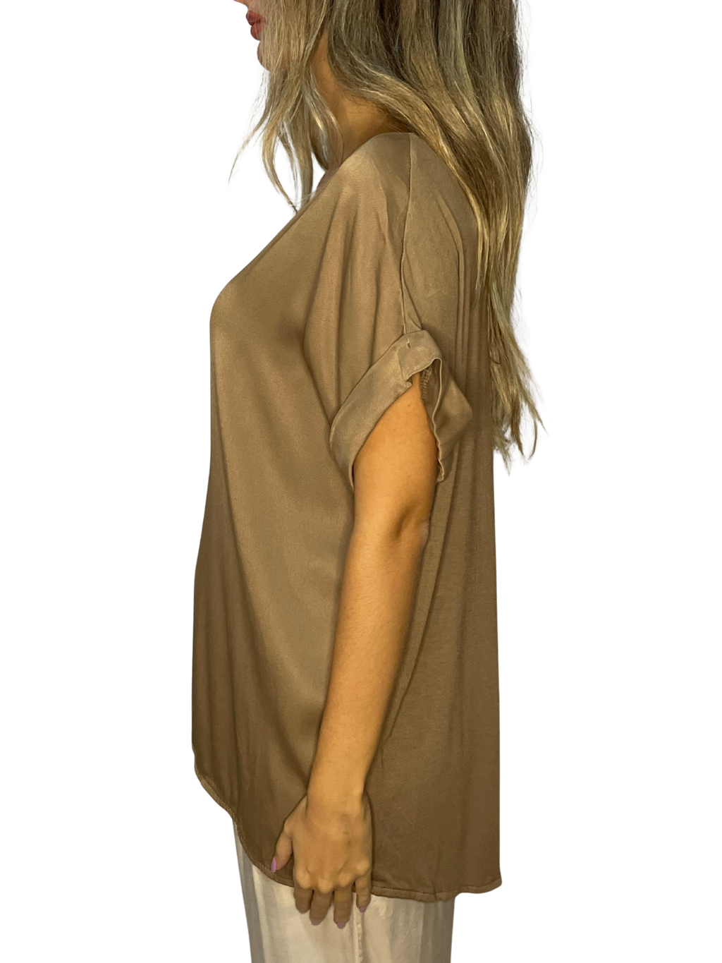 Maglia fluida mix satin-jersey con scollo a V e fondo asimmetrico