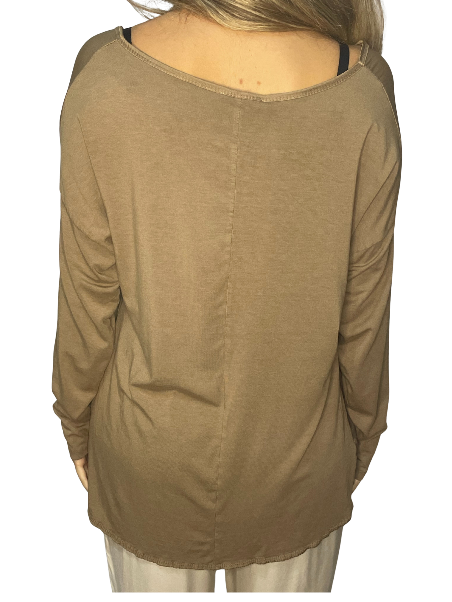 Maglia fluida effetto satin con maniche lunghe