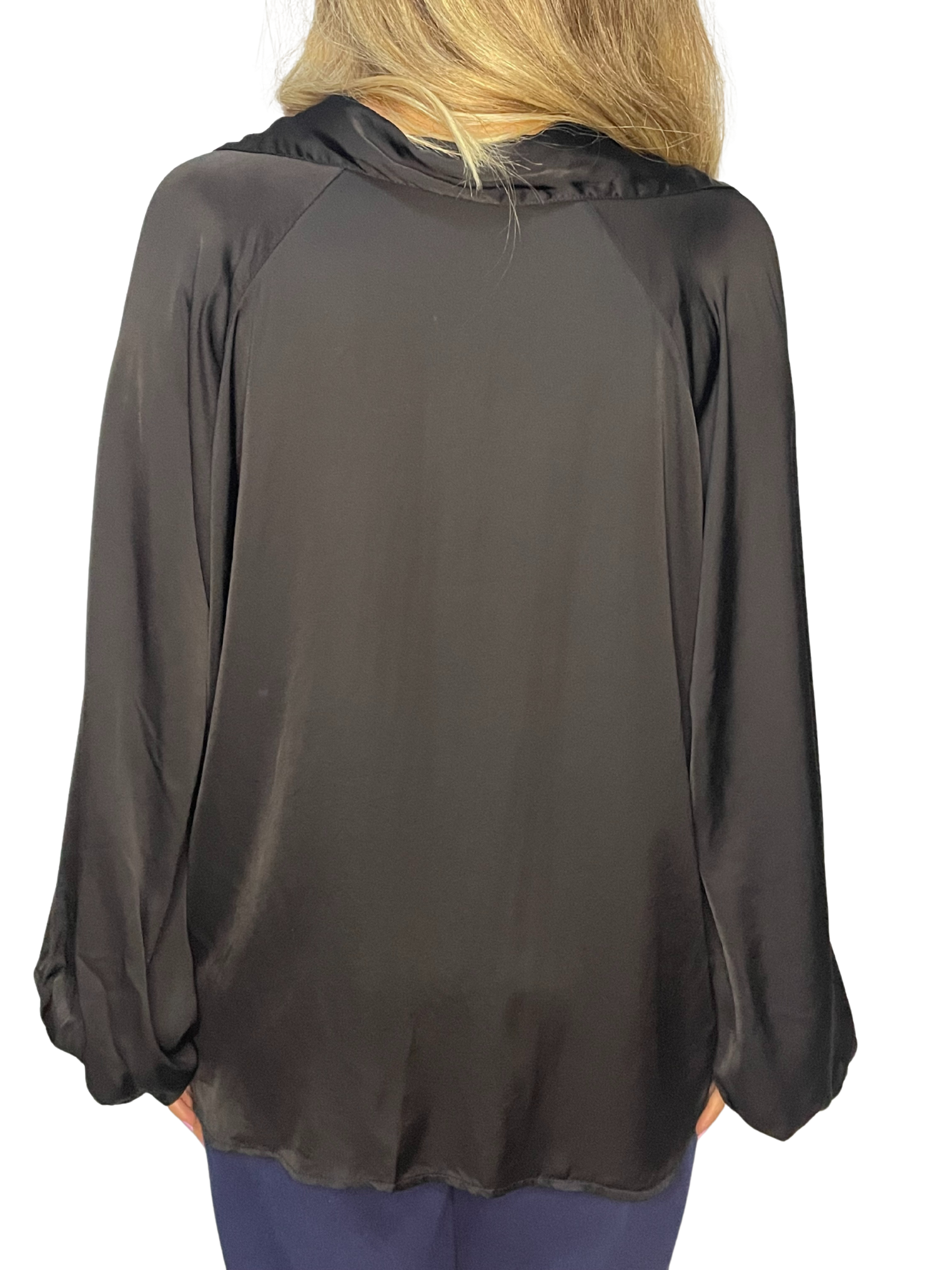 Camicia fluida con colletto morbido e maniche ampie