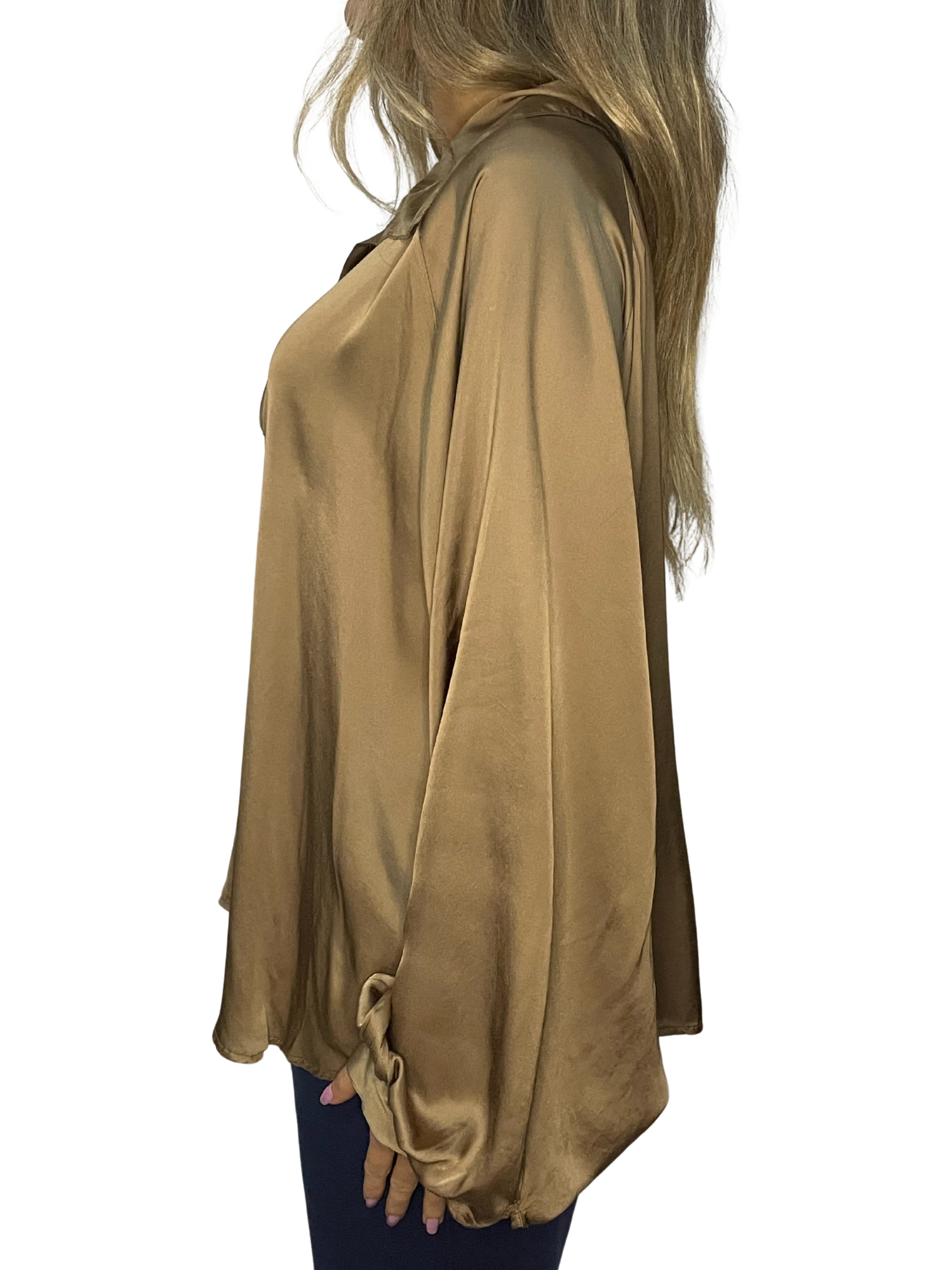 Camicia fluida con colletto morbido e maniche ampie