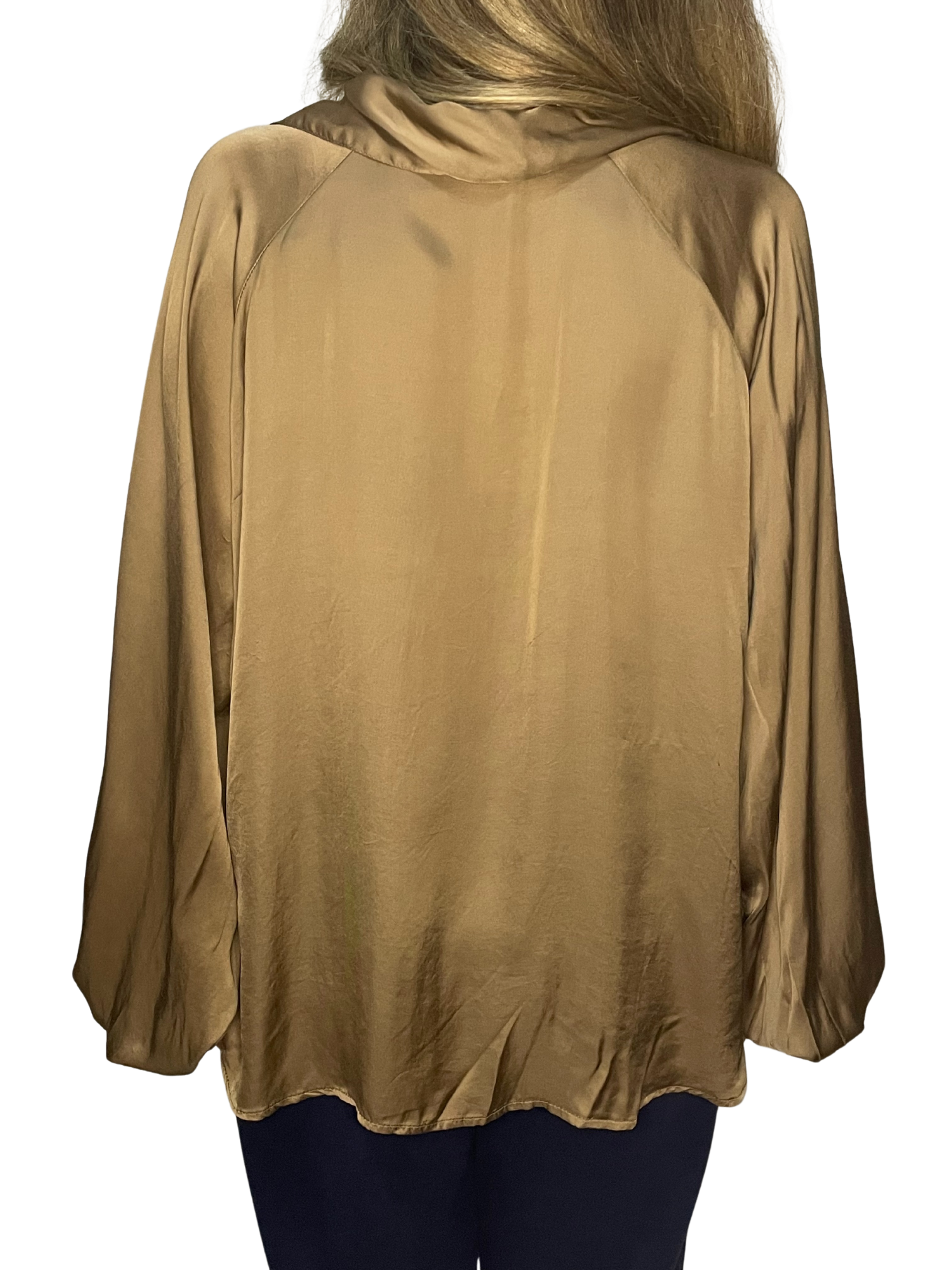 Camicia fluida con colletto morbido e maniche ampie