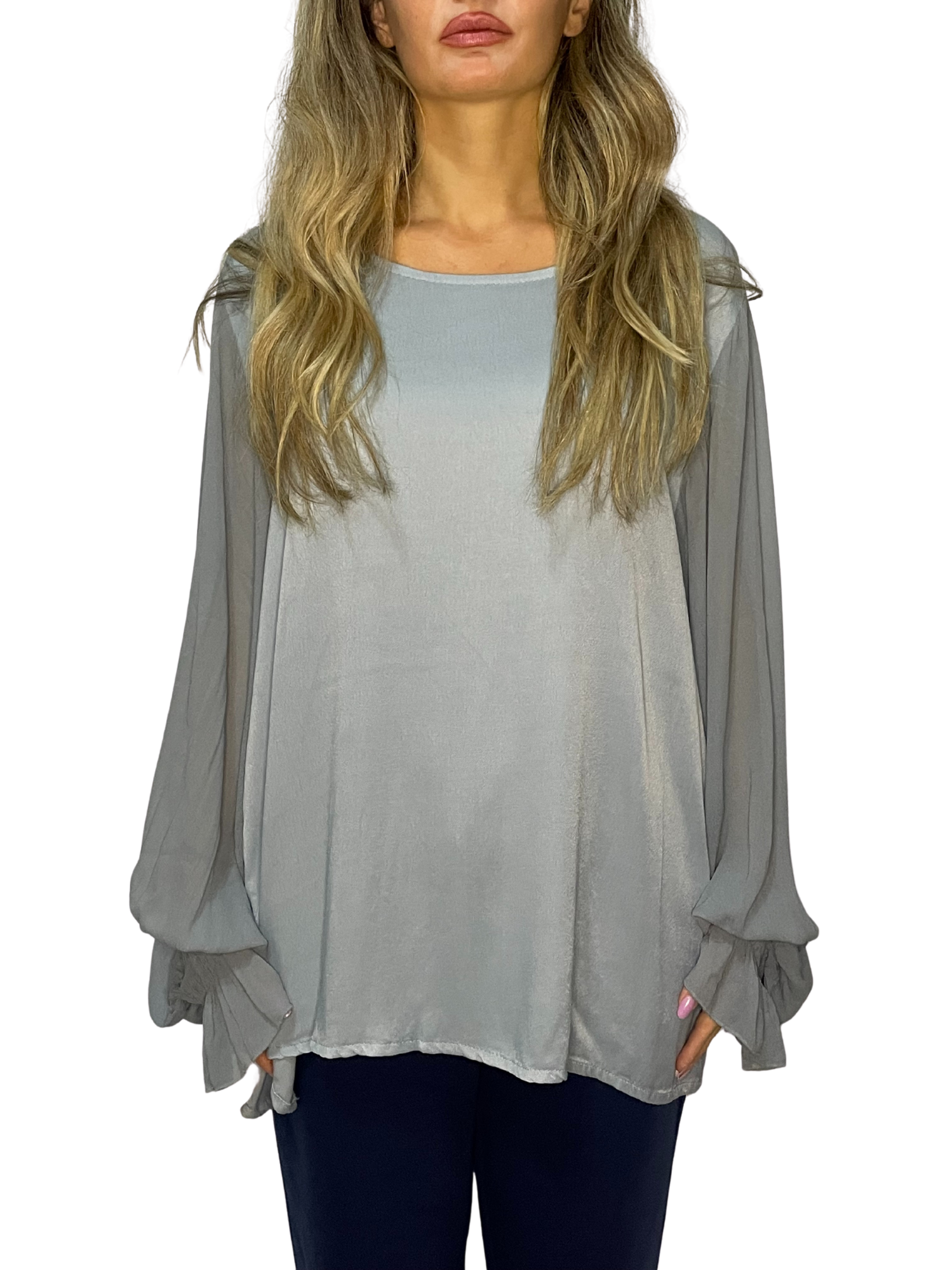 Blusa con maniche ampie, polsino arricciato e goccia sul retro