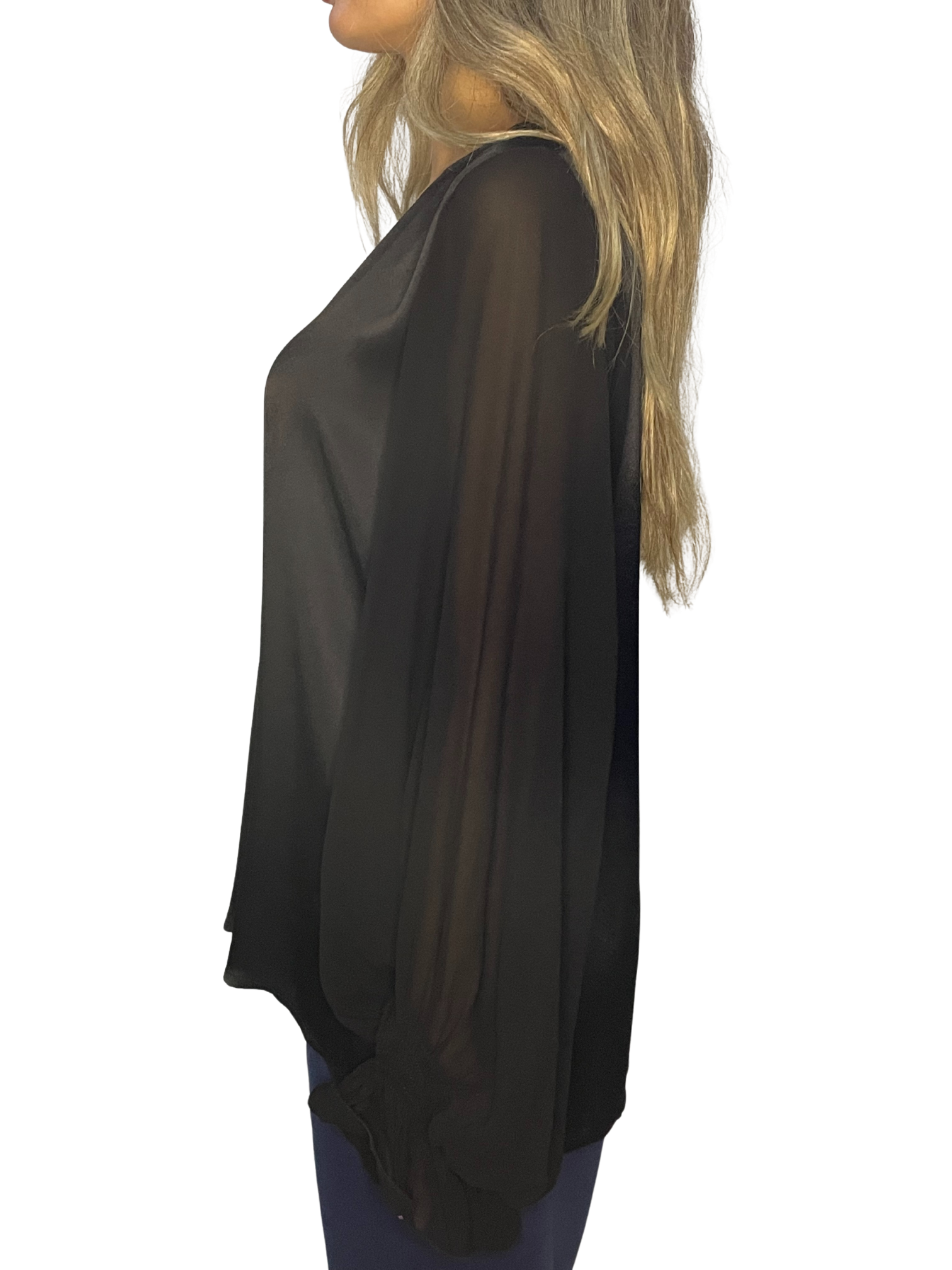 Blusa con maniche ampie, polsino arricciato e goccia sul retro