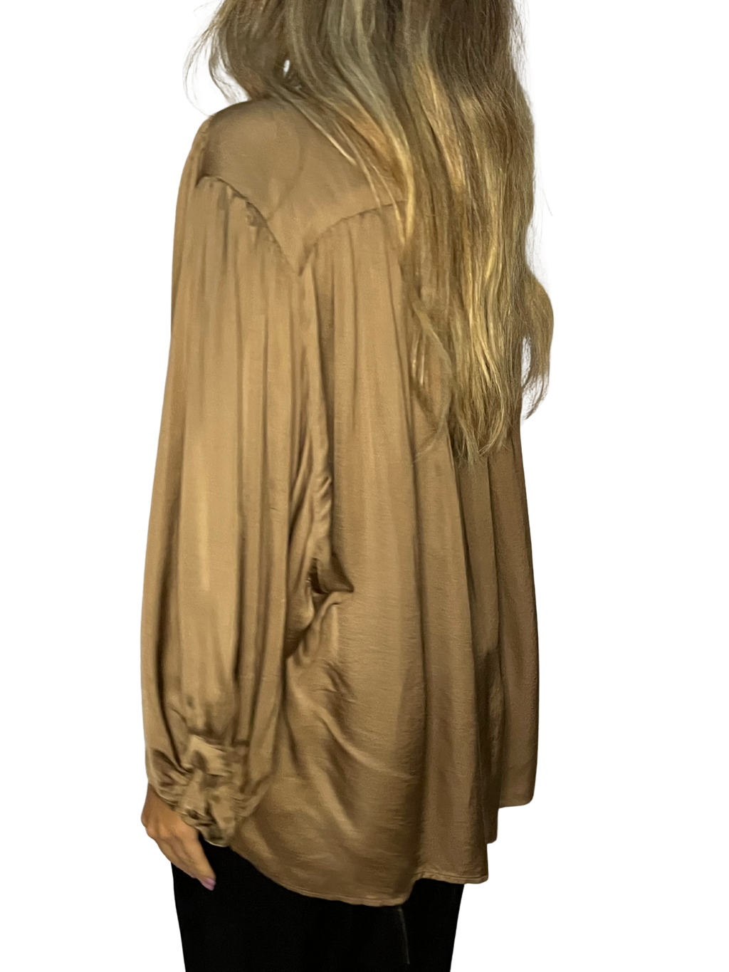 Camicia satin con maniche balloon e collo a fascetta