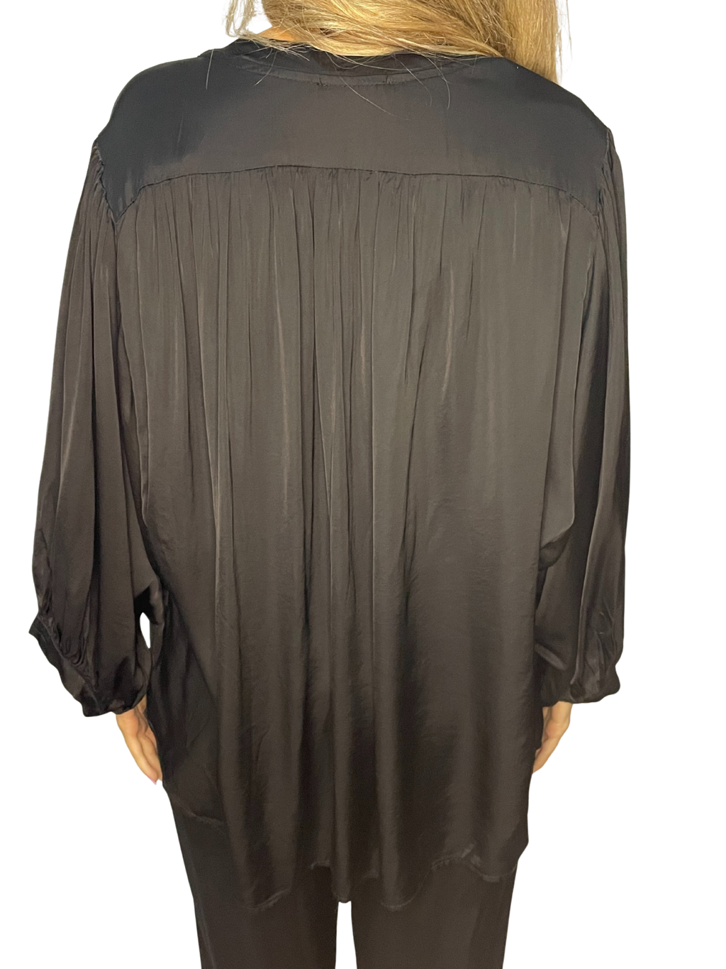 Camicia satin con maniche balloon e collo a fascetta