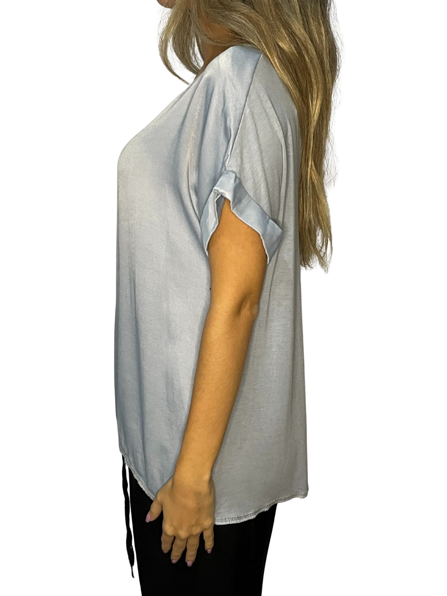 T-shirt fluida con manica a risvolto e scollo ampio