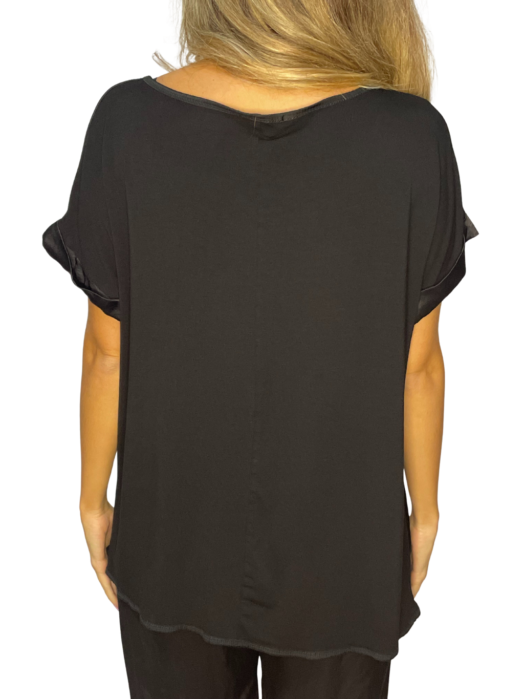 T-shirt fluida con manica a risvolto e scollo ampio