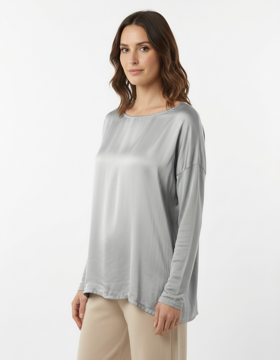 Maglia fluida effetto satin con maniche lunghe