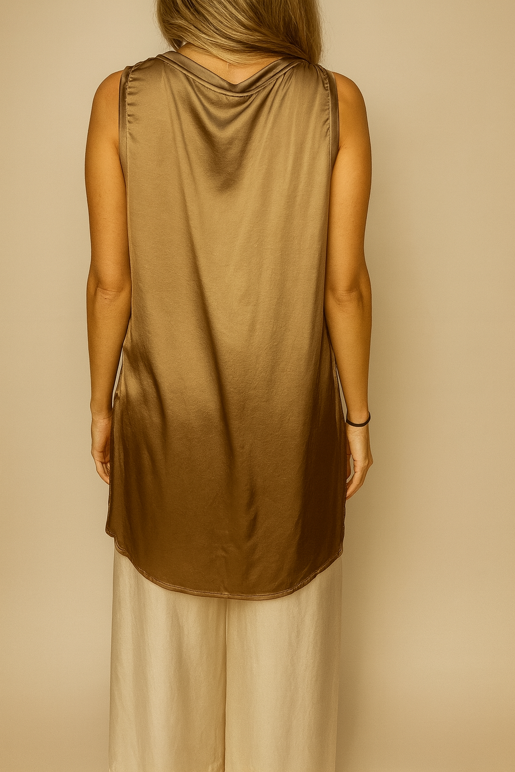 Canotta lunga con taschino