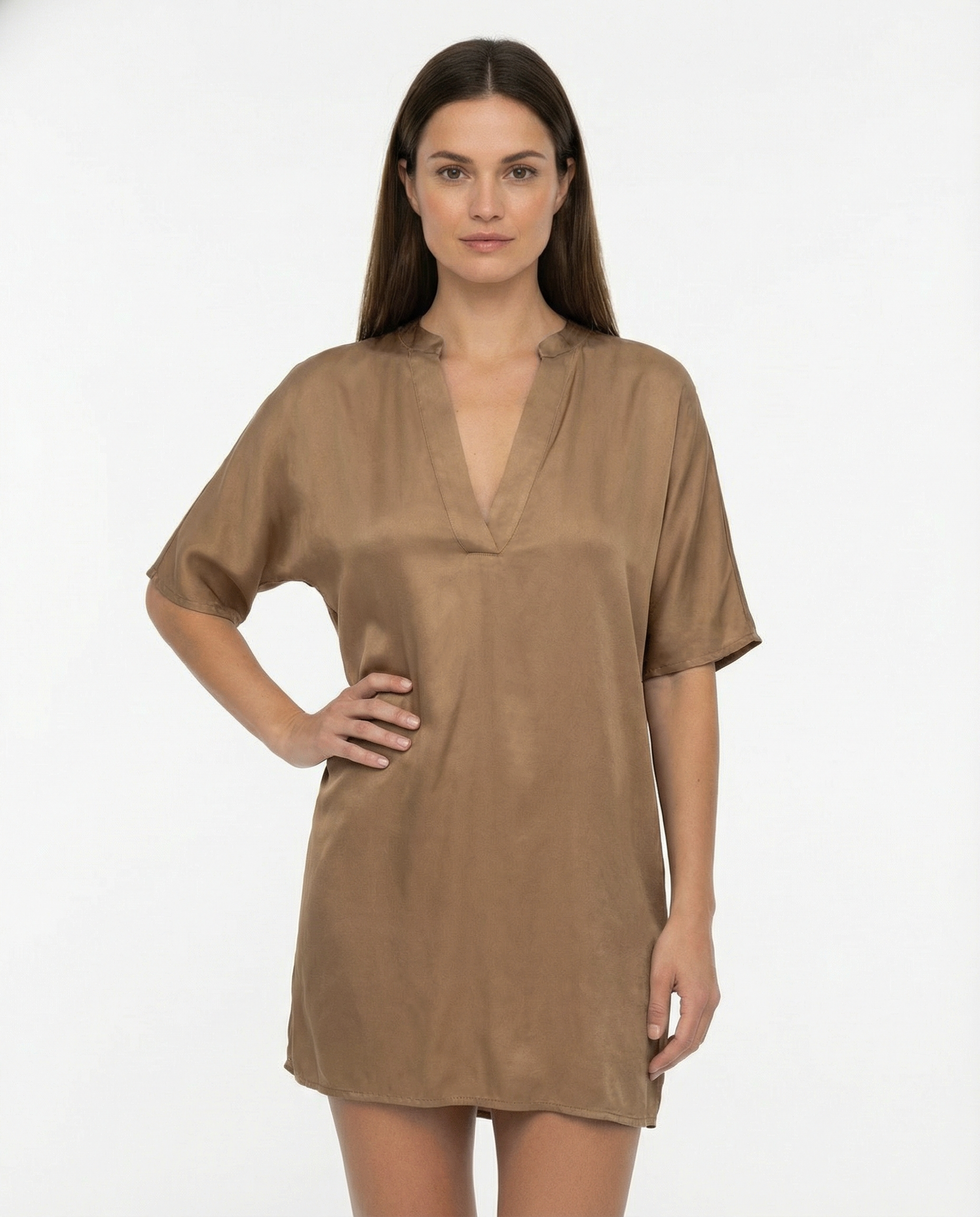 Tunica lunga satin con collo alla coreana e scollo a V