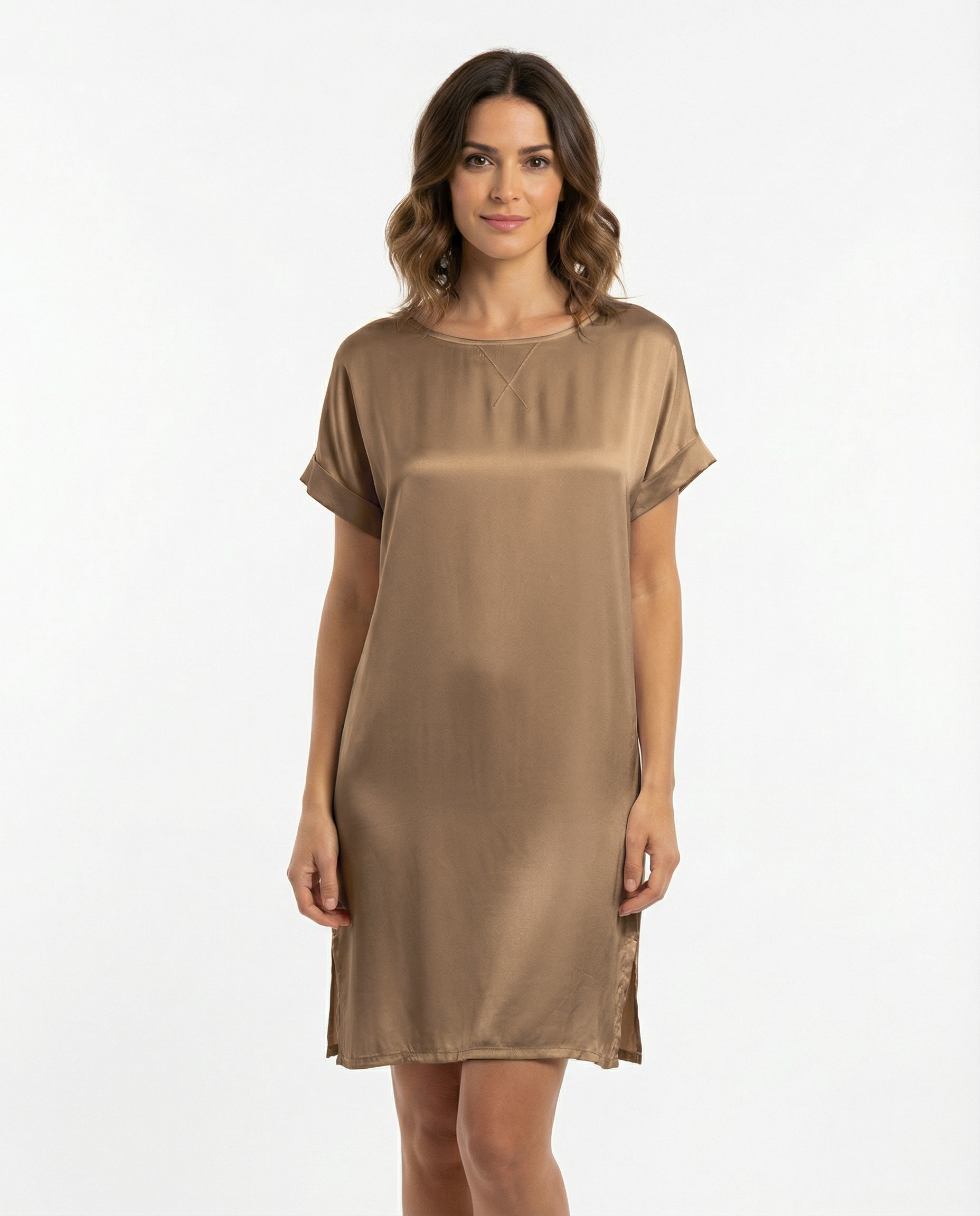 Tunica lunga satin con scollo ampio e manica risvolto